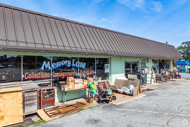 In the center of Pleasant Garden there's an adorable antique store called Memory Lane.