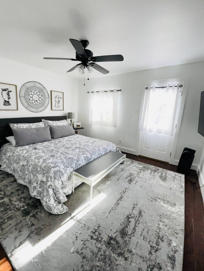 Upstairs King size bedroom