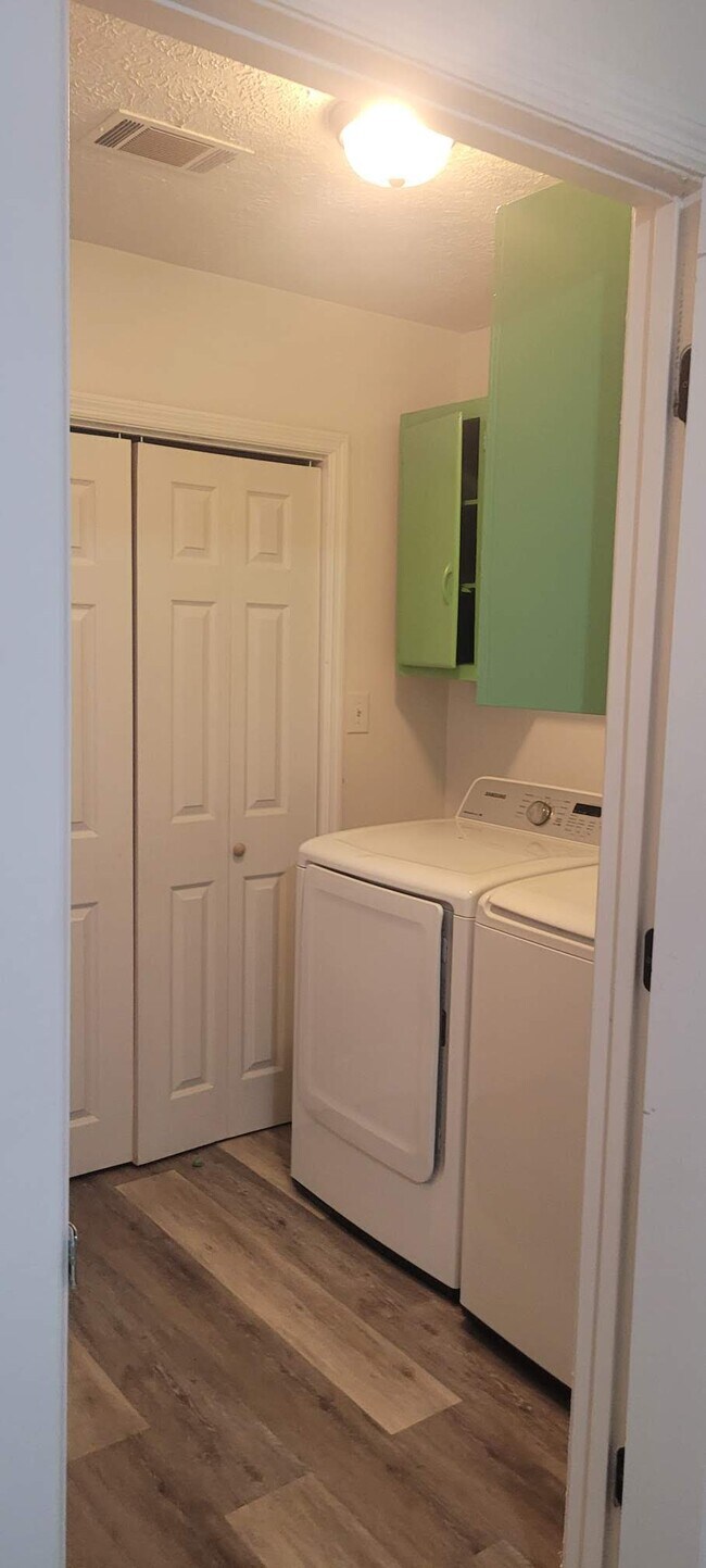 230 Suzanne Dr, Warner Robins, GA 31093 - photo 4