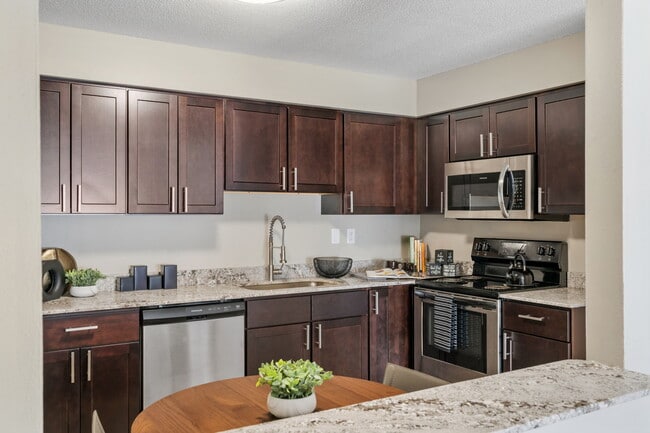 Park 85, Brooklyn Park, MN 55443 - photo 6