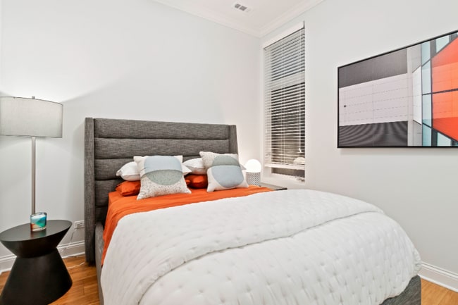 1040 W Monroe St, Chicago, IL 60607 - photo 6