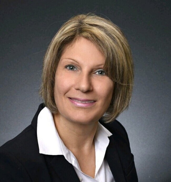 Sundus Lewis