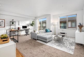 18414 104th Ave NE, Bothell, WA 98011