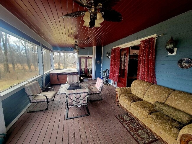 135 Hideaway Dr, Bozeman, MT 59718 - photo 6