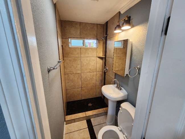 717 S Pine St unit 717, Escondido, CA 92025 - photo 2