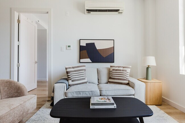 68 Gold St unit FL5-ID2189, Brooklyn, NY 11201 - photo 3