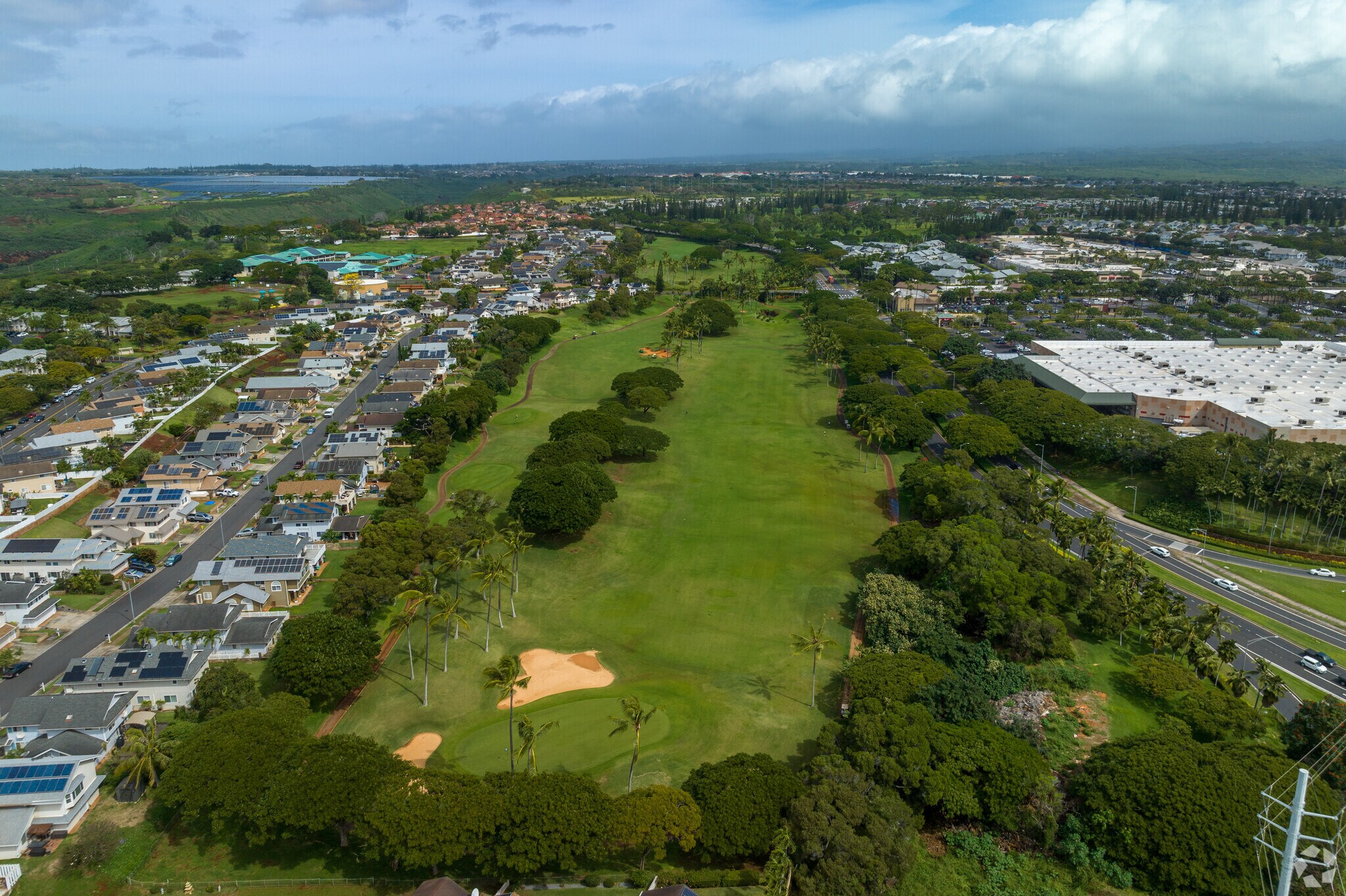 Tourists and residents of Royal Kunia can enjoy a game of golf.