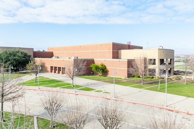 Discover a legacy of excellence at Aledo High School's sprawling campus.