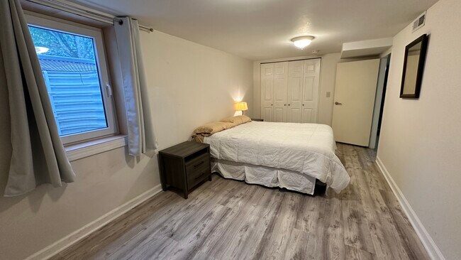 11423 Schuylkill Rd unit BSMT, Rockville, MD 20852 - photo 5