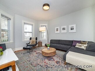 39 Parkton Rd Unit 1, Boston, MA 02130