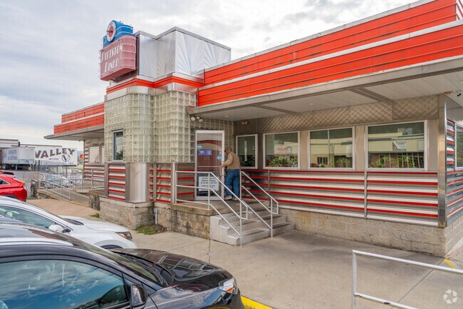 Pittston Diner attracts locals in Hughestown for community gatherings and family outings.