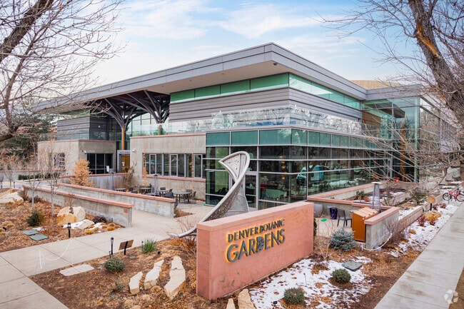 Botanical Gardens offers enumerable events throughout the year.