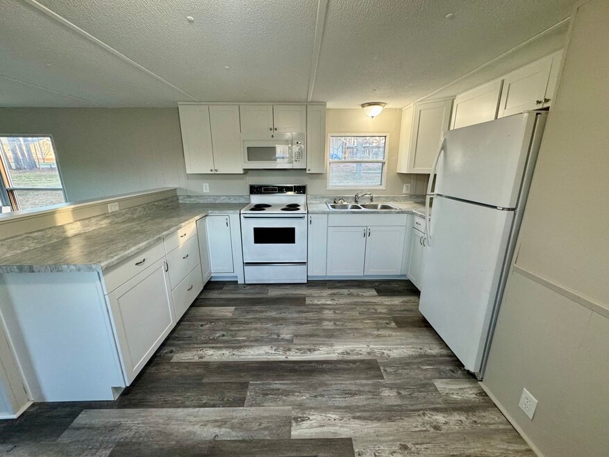 1057 Shiloh Rd N, York, SC 29745 - photo 1