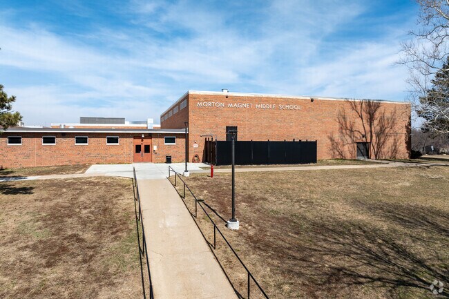 Morton Magnet Middle School serves 6th - 8th grade students.