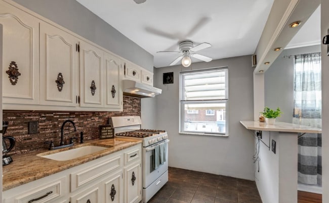 4310 I St, Philadelphia, PA 19124 - photo 7