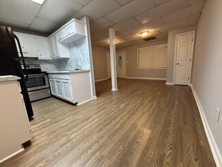 3211 Country Ln Unit Bottom, Gainesville, GA 30506