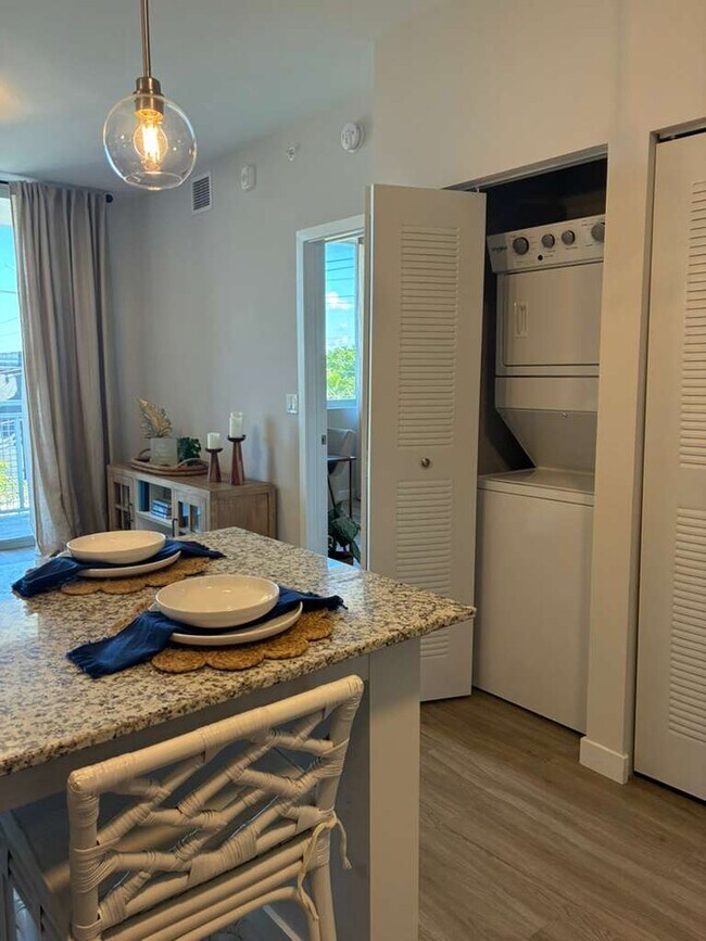 1465 W 31st St unit C1, Hialeah, FL 33012 - photo 3