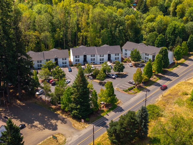 Bluebird Cozine Creek Apartments, McMinnville, OR 97128 - photo 2