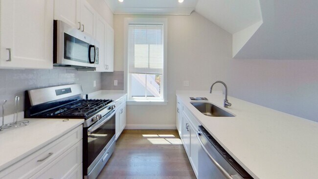 81 Linden St unit 3, Allston, MA 02134 - photo 4