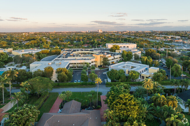 Belen Jesuit Prep School, Miami FL Rankings & Reviews - Homes.com