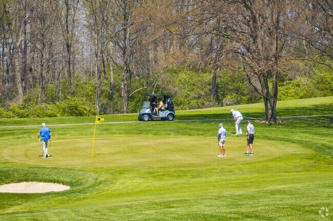 Barbara Park is near Wildwood Golf Club, which features a pool and a clubhouse dining room.