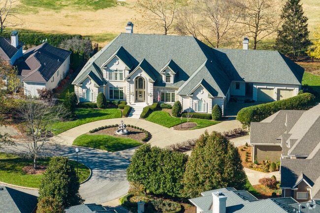 Large custom-built properties are also a common sight in the Hurstbourne neighborhood.