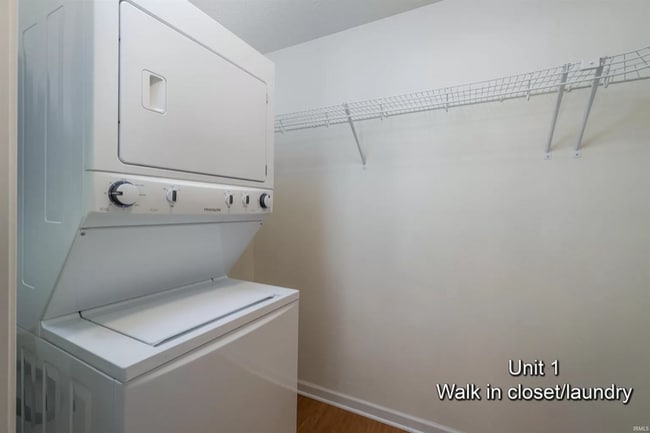 406 E Hillside Dr unit 1, Bloomington, IN 47401 - photo 4