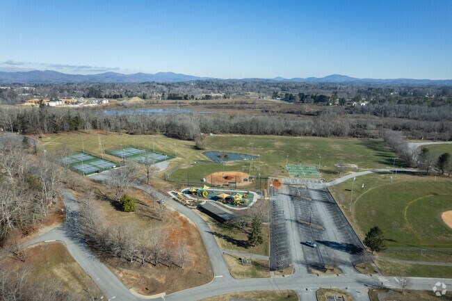 Jackson Park offers multiple tennis and baseball courts for Hendersonville locals.