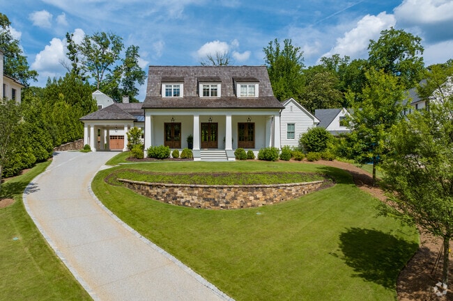 Peachtree Heights single-family homes are typically well-kept, larger homes.