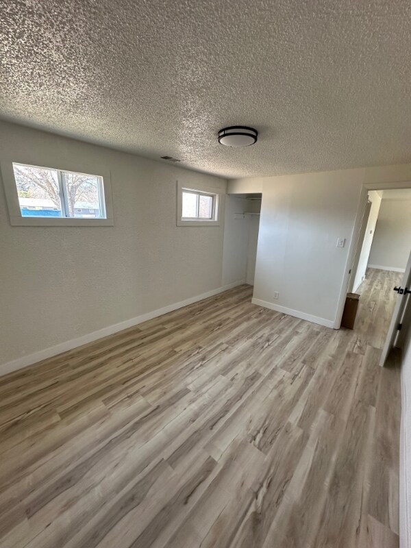 W220N9009 Waukesha V, Menomonee Falls, WI 53051 - photo 5