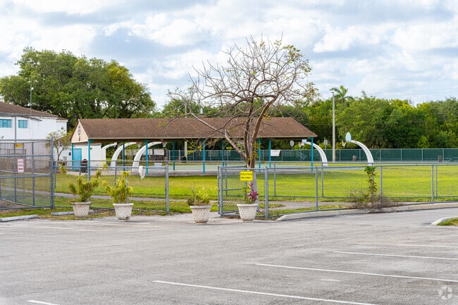 Virginia A. Boone Highland Oaks School