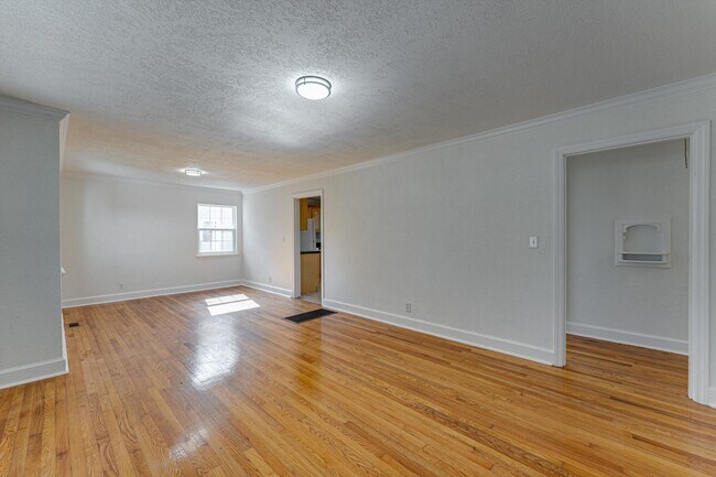 4910 Golfview Dr, Chattanooga, TN 37411 - photo 7