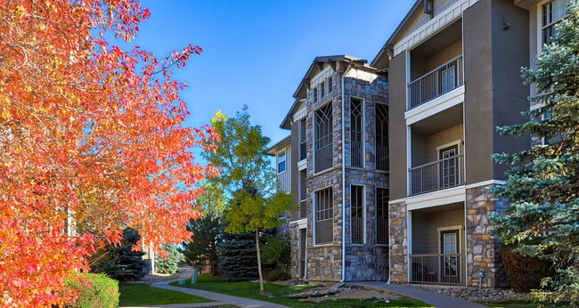 Shadow Mountain Apartments - 220 Shadow Ridge Grove, Colorado Springs ...