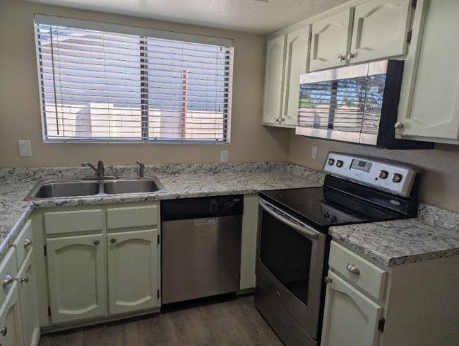 4437 E Covina St, Mesa, AZ 85205 - photo 4