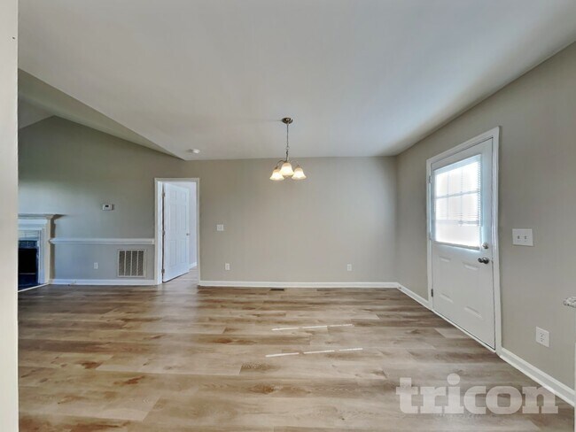 112 Glengariff Ln, Clayton, NC 27520 - photo 5