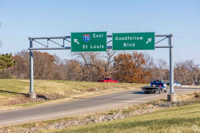 Downtown St. Louis is just 10 miles from home in the Uplands Park neighborhood.