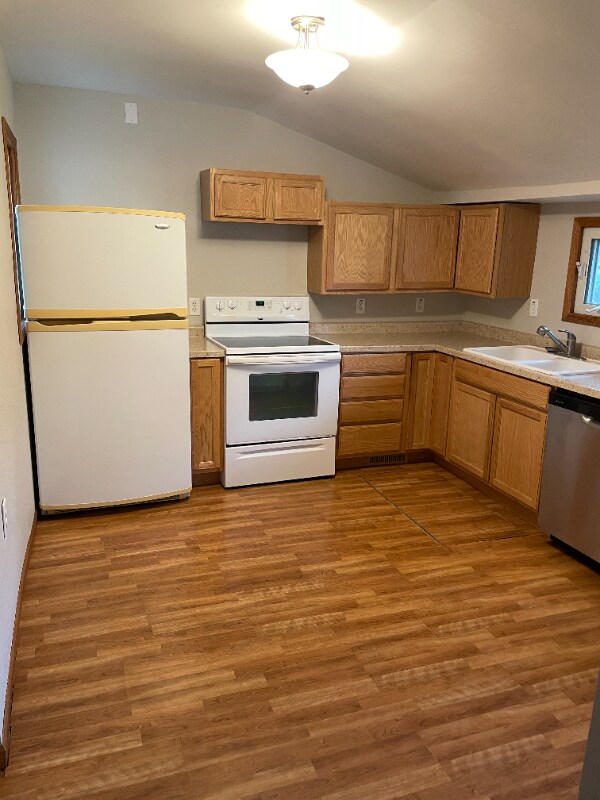 917 Liberty St, La Crosse, WI 54603 - photo 3