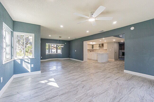 6370 Conniewood Square, New Port Richey, FL 34653 - photo 7