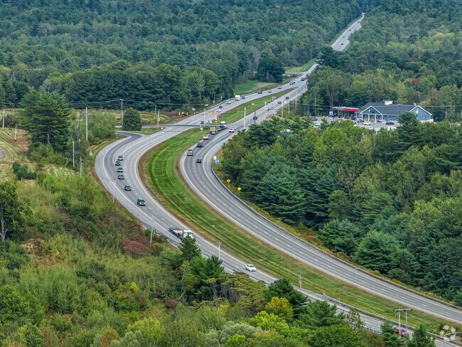 Commuters in Hampden use Route 202, 1A and I-95 to get around the town.