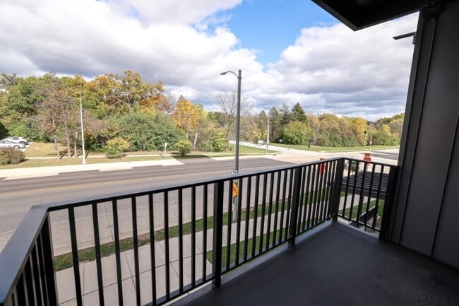 8041 W Bluemound Rd unit 210, Milwaukee, WI 53213 - photo 5