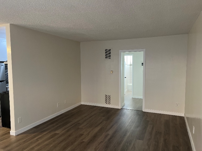 1193 N Ardmore Ave unit 8, Los Angeles, CA 90029 - photo 3