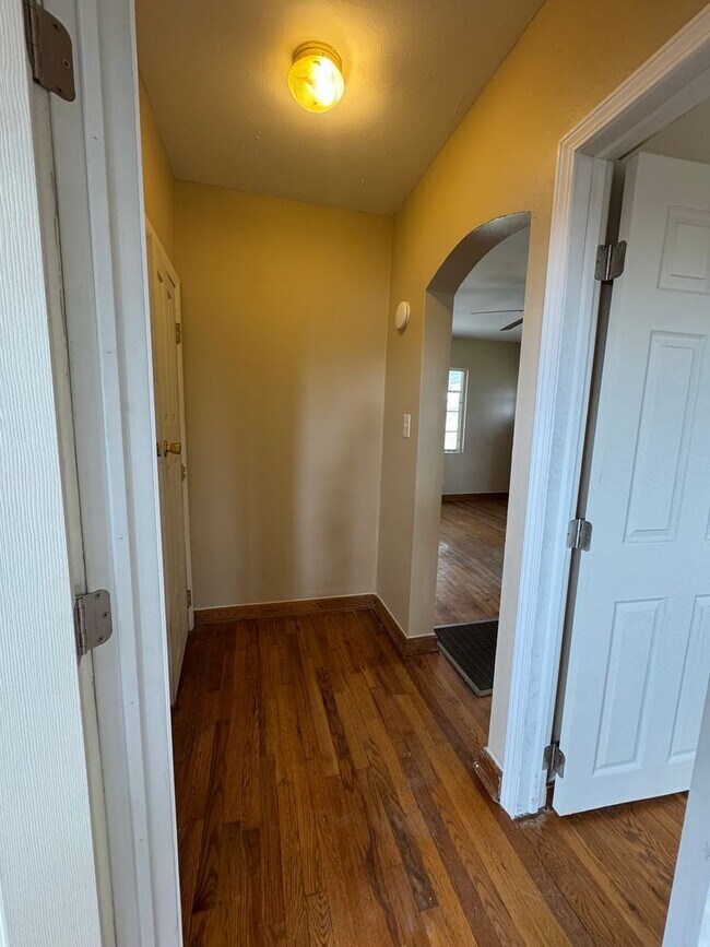 4501 Packard St unit 4501 1/2 Packard Str, Parkersburg, WV 26104 - photo 4