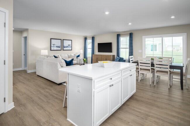 1270 Hidden Lake Blvd unit 38504961, Akron, OH 44312 - photo 5