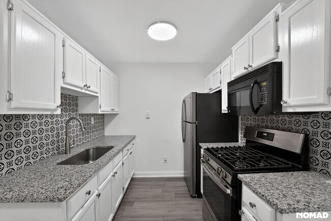 405 Fairburn Rd SW, Atlanta, GA 30331 - photo 4