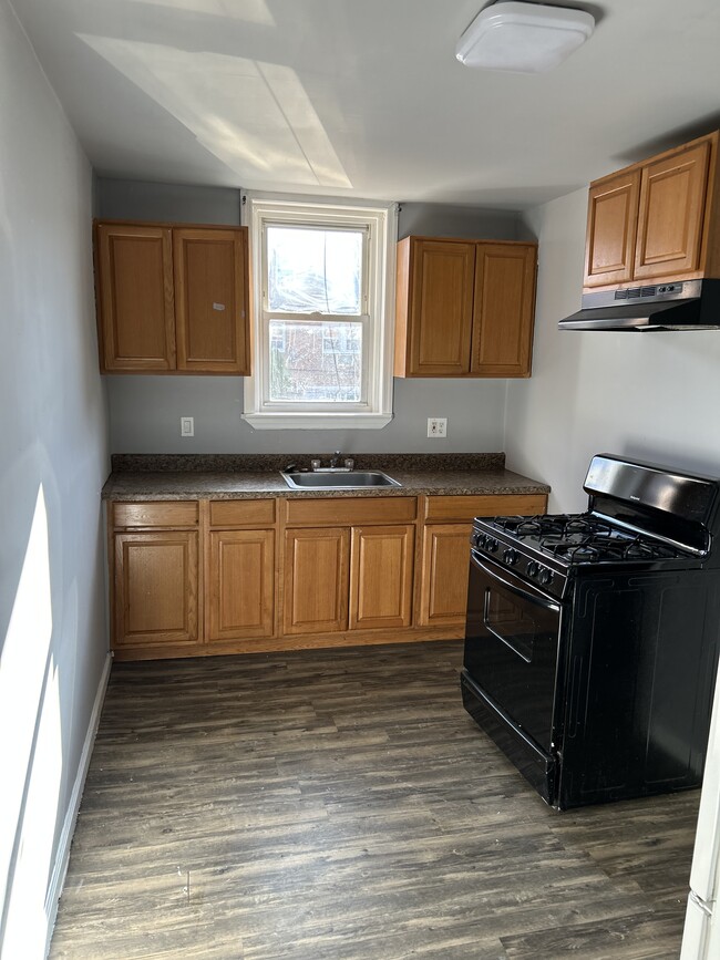 6723 Castor Ave, Philadelphia, PA 19149 - photo 2