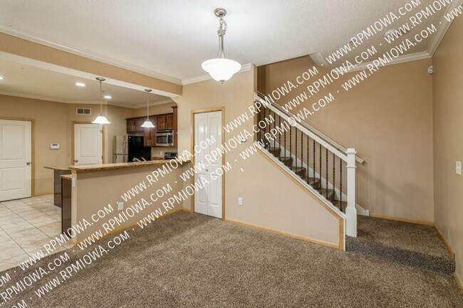 574 84th St, West Des Moines, IA 50266 - photo 5