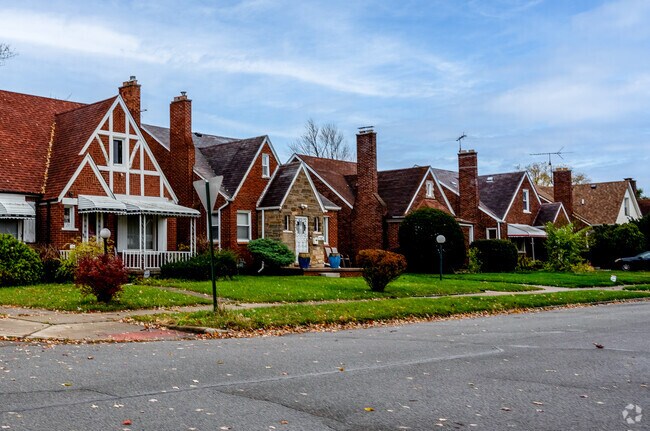 Winship proves exceptionally walkable with well maintained sidewalks and stellar lawns.