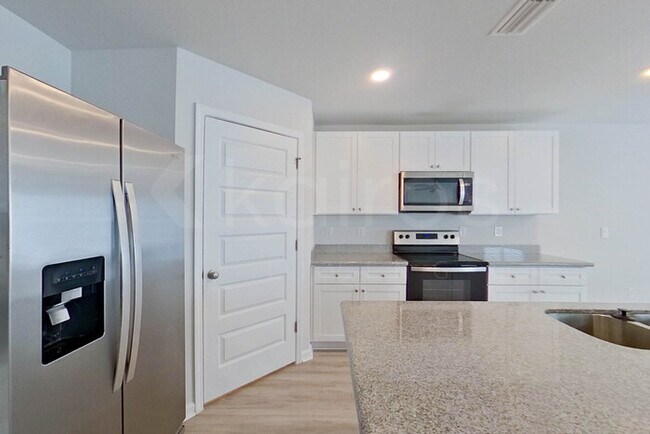 4726 Malay Cir, Milton, FL 32571 - photo 6