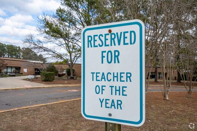 South Davie Middle School is an above-average public school located in Mocksville, NC.