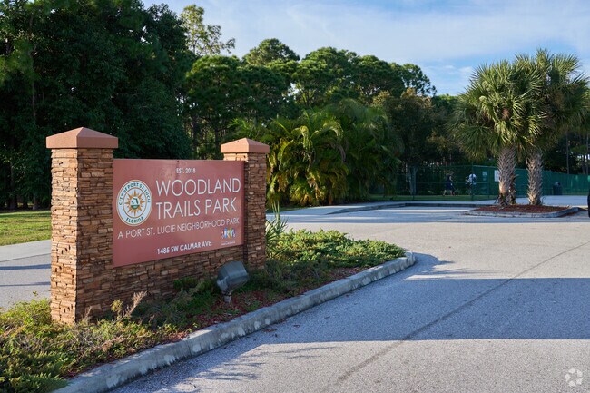 Woodland Trails Park offers a dog park as one of its amenities to the locals of Becker Ridge.